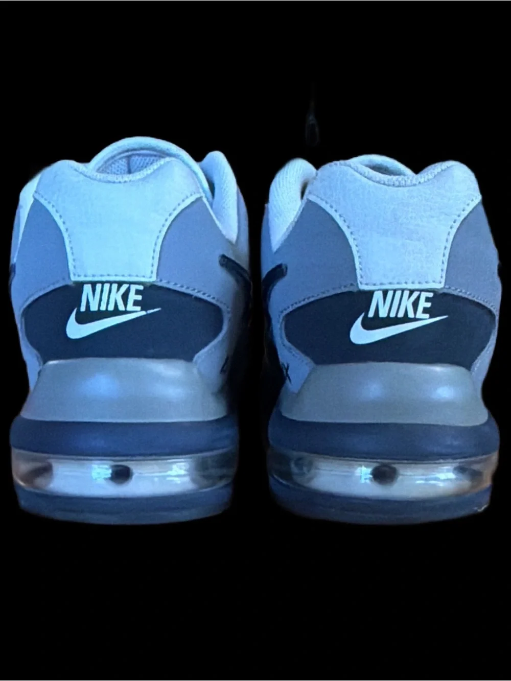 Nike Air Max LTD 3 Men's Navy and Grey Sneakers Men’s size 11 EUC